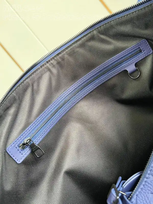 Frstbag ru LOUIS VUITTON KEEPALL BANDOULIÈRE 50