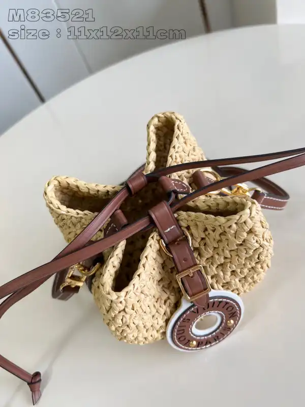 LOUIS VUITTON NOÉ PURSE