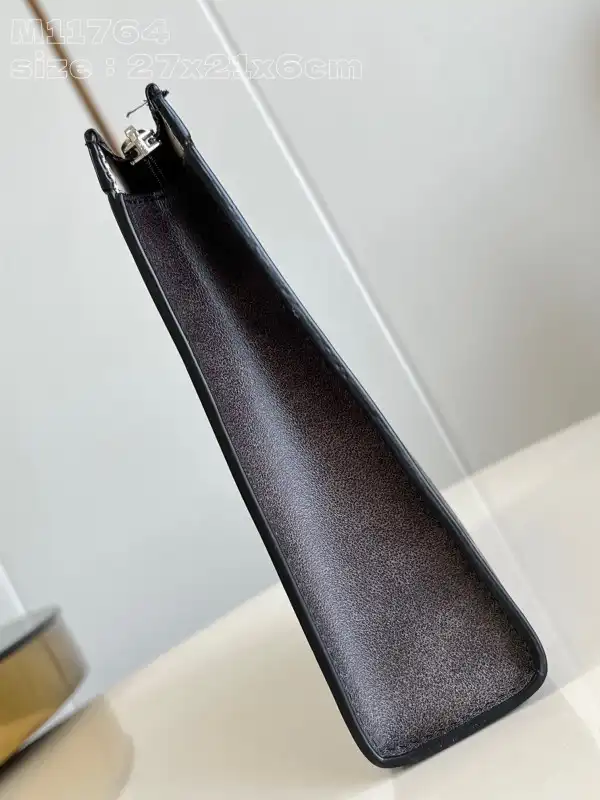 Affordable LOUIS VUITTON POCHETTE VOYAGE-27*21*6CM