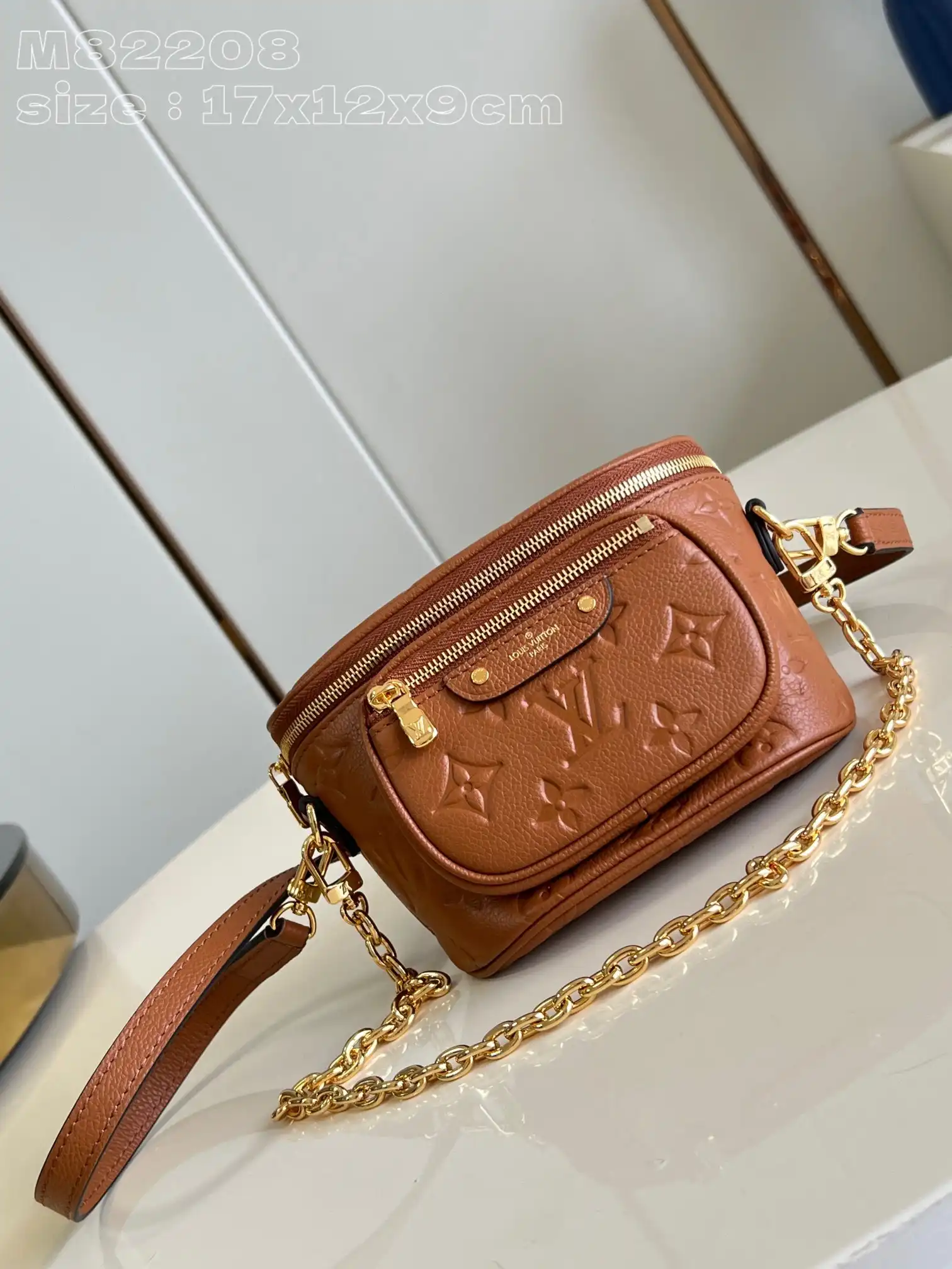 LOUIS VUITTON MINI BUMBAG-17-12-9.5CM