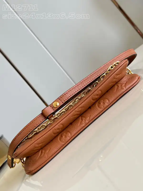 First bag ru LOUIS VUITTON POCHETTE METIS-25*19*7cm