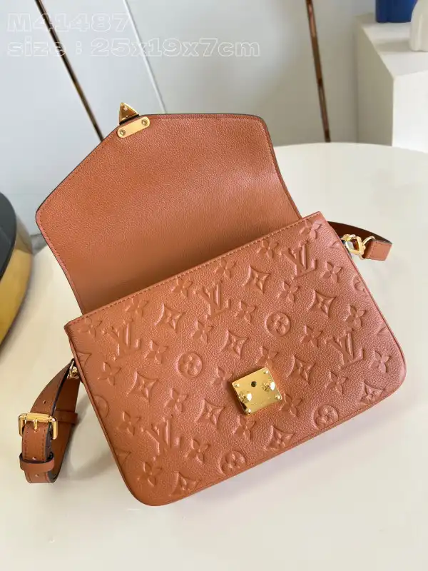 Rep LOUIS VUITTON POCHETTE METIS-25*19*7cm