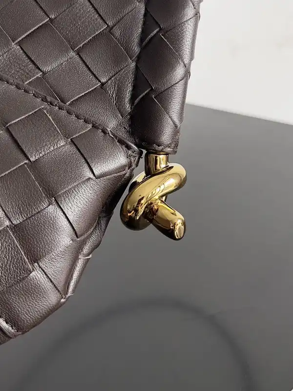 Bagsoffer yupoo Bottega Veneta Solstice Mini shoulder bag