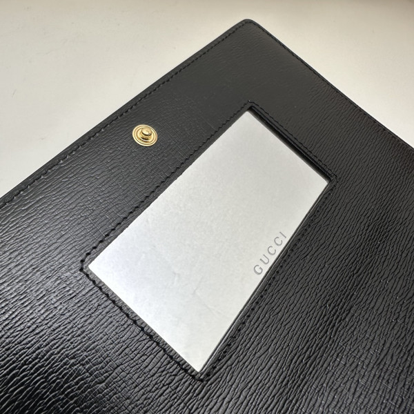 HOT SALE Gucci Chain wallet with Gucci script