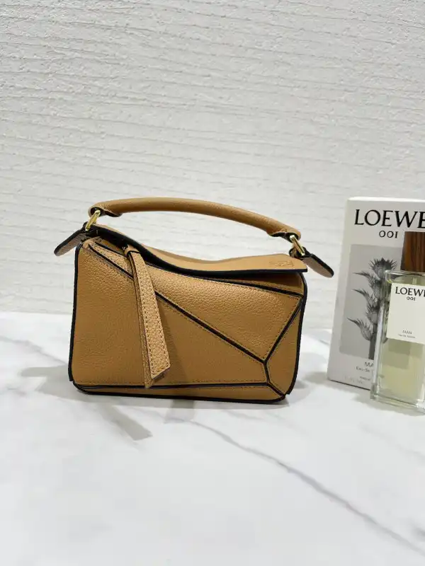 LOWEE PUZZLE BAG-18*12*7.5CM