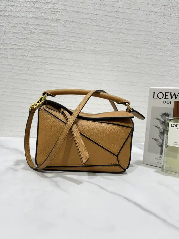 LOWEE PUZZLE BAG-18*12*7.5CM