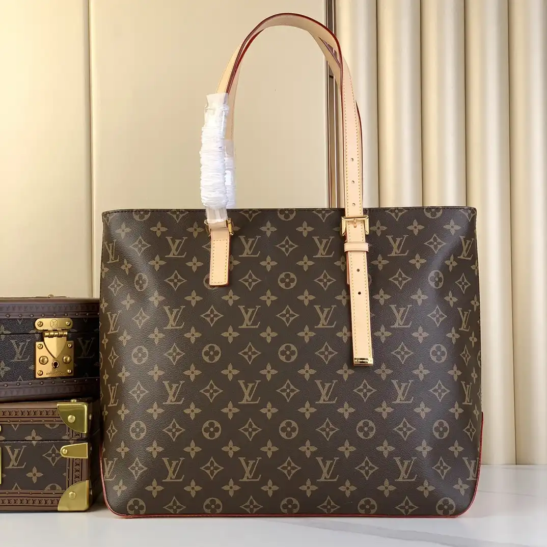 Affordable LOUIS VUITTON Mezzo