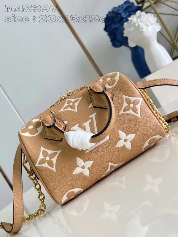 You get luxury for less. Shop now for the best deals on fake Louis bags. LOUIS VUITTON SPEEDY BANDOULIÈRE 20