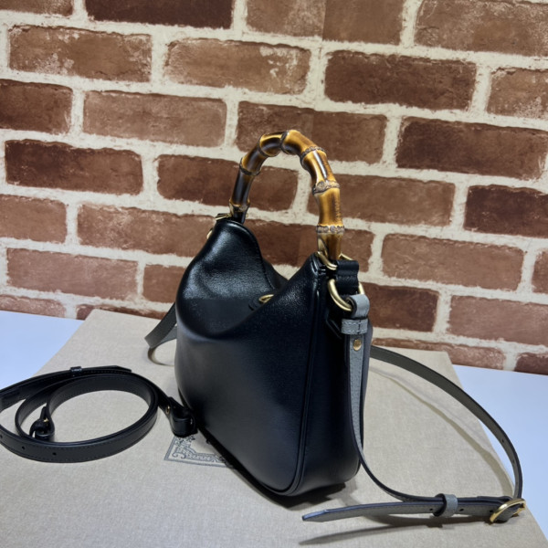 HOT SALE Gucci Diana small shoulder bag