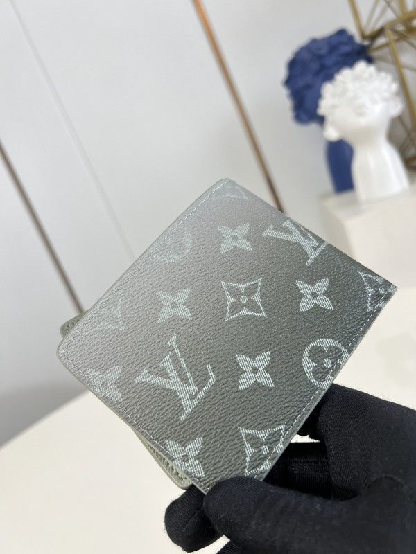 HOT SALE LOUIS VUITTON MULTIPLE WALLET-11.5*9*1.5cm