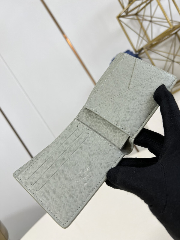 HOT SALE LOUIS VUITTON MULTIPLE WALLET-11.5*9*1.5cm