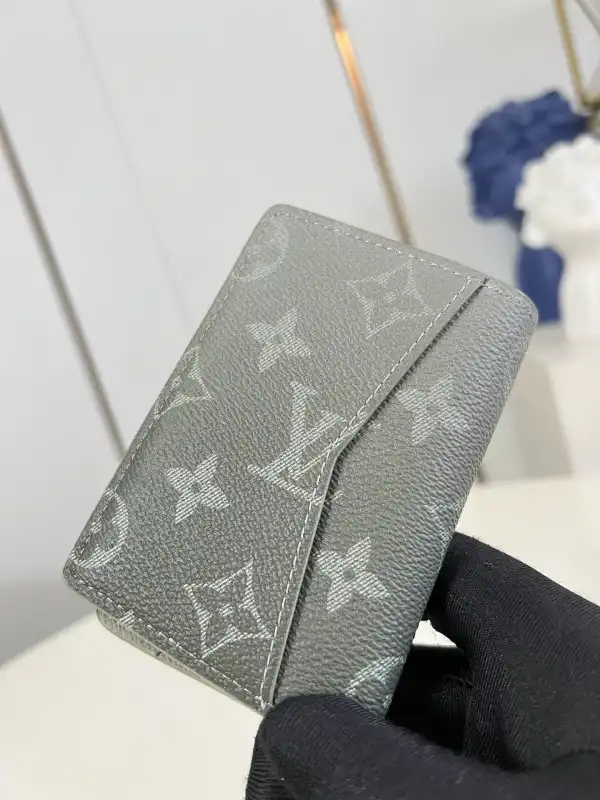 Cheap LOUIS VUITTON Pocket Organizer-7.5*11.1*1 cm