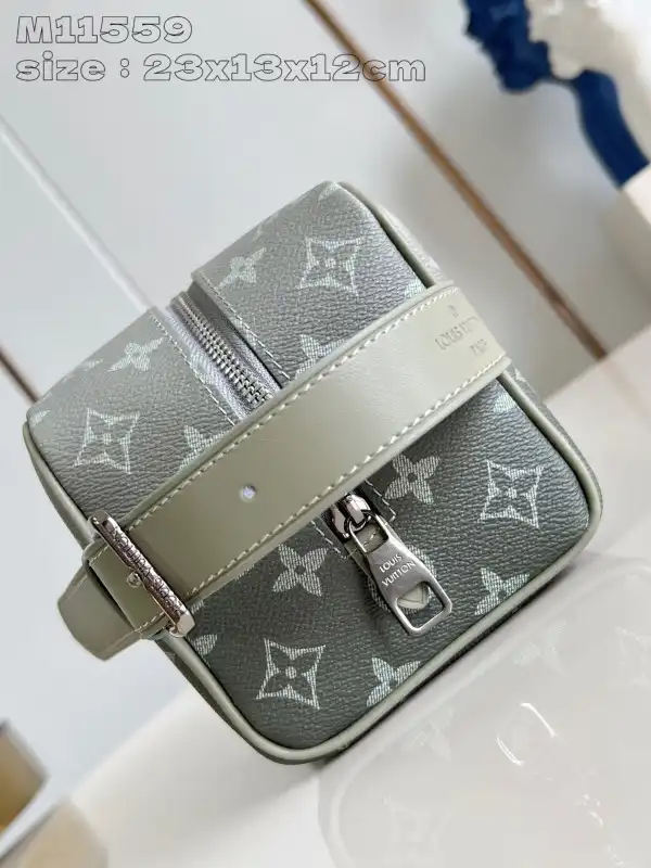 Affordable LOUIS VUITTON LOCKER DOPP KIT bag-23*13*12CM