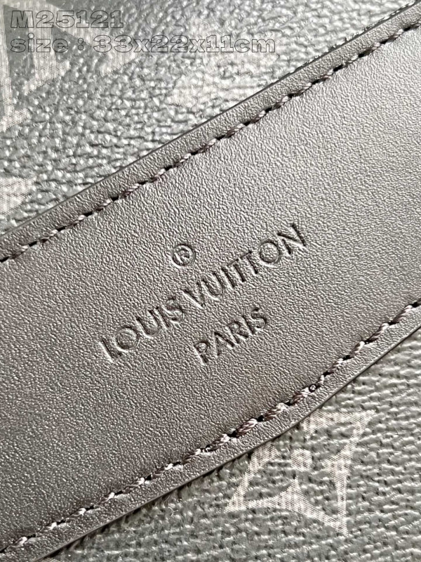 HOT SALE LOUIS VUITTON Messenger Voyager PM-33*22.5*11CM