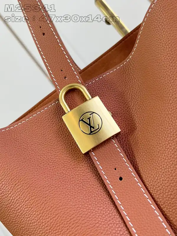 Affordable LOUIS VUITTON Low Key Cabas MM-47*30*14CM