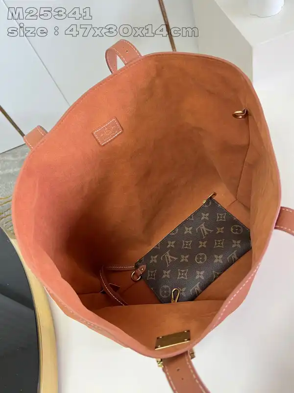 Affordable LOUIS VUITTON Low Key Cabas MM-47*30*14CM