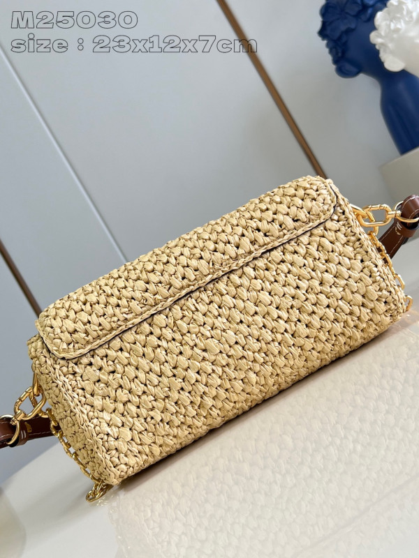 HOT SALE LOUIS VUITTON Twist West-23.5*12*7CM