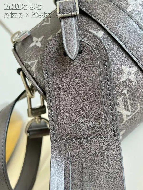 Frstbag ru LOUIS VUITTON KEEPALL BANDOULIÈRE 25