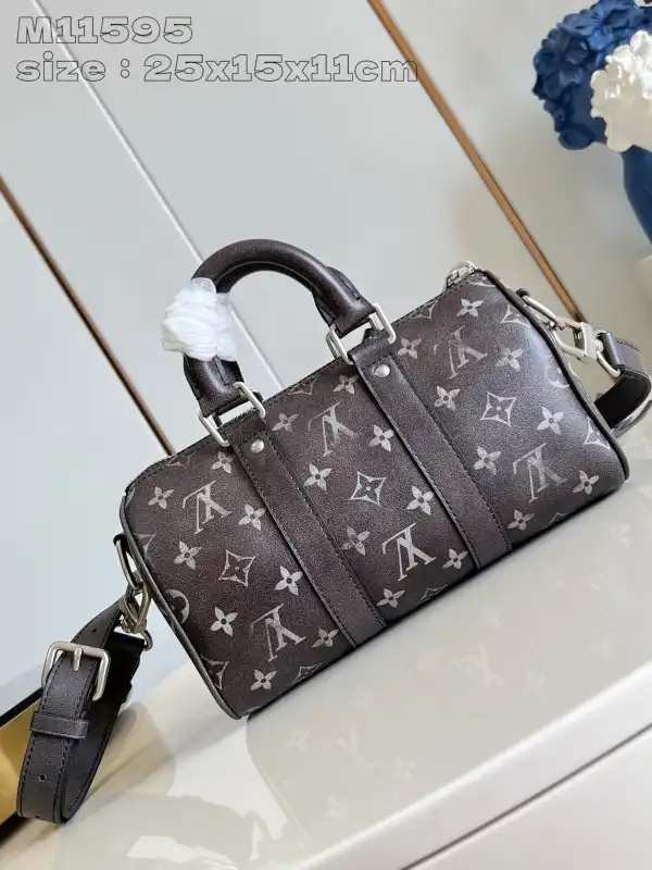 LOUIS VUITTON KEEPALL BANDOULIÈRE 25