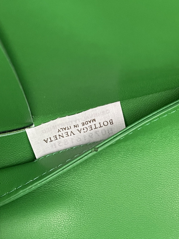 HOT SALE BOTTEGA VENETA Small Arco Tote Bag