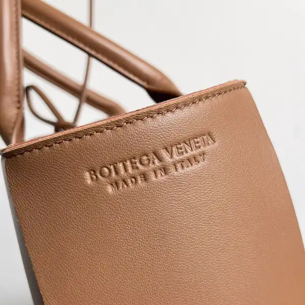 BOTTEGA VENETA Small Arco Tote Bag