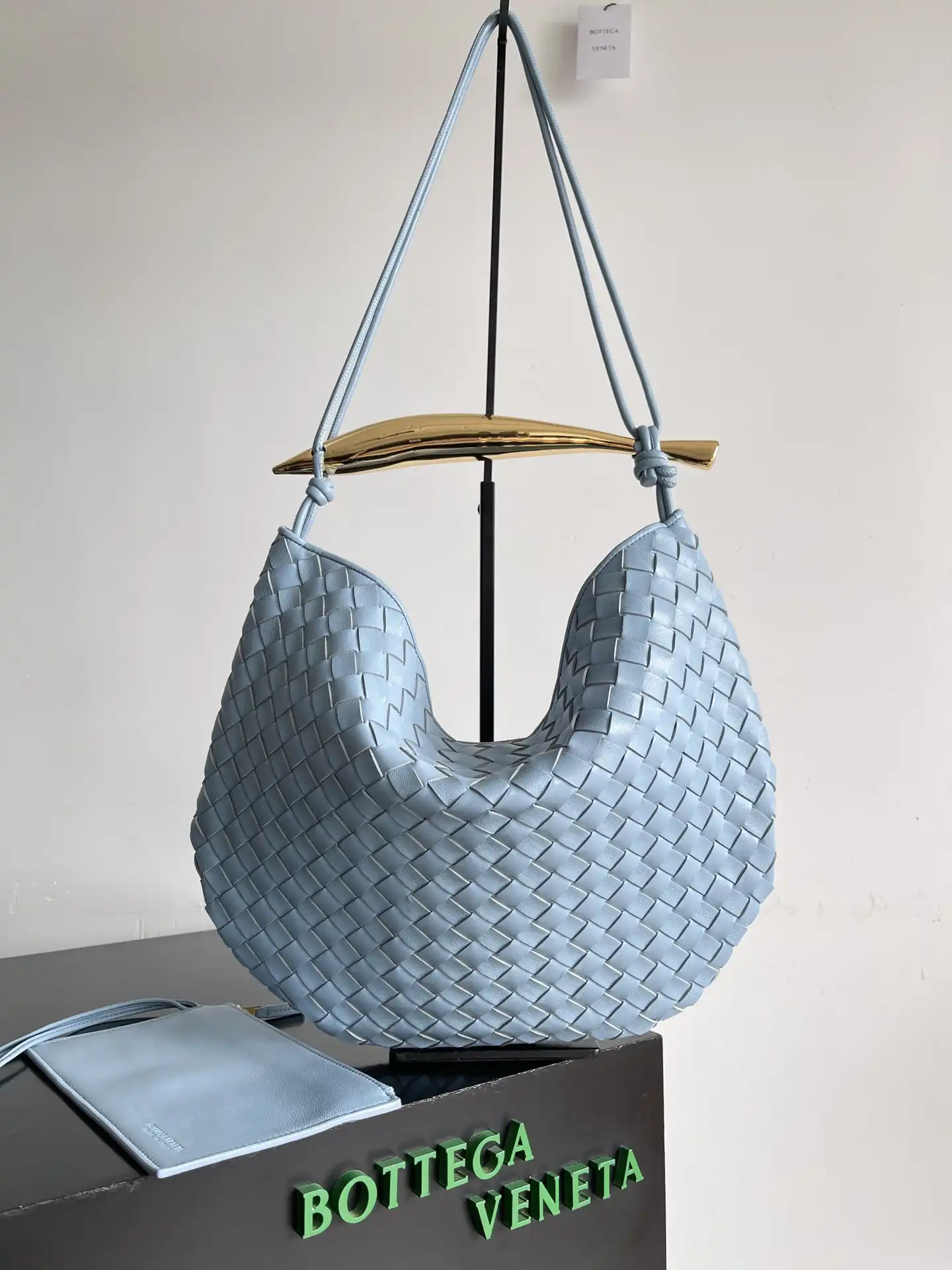 Frstbag ru BOTTEGA VENETA Medium Sardine