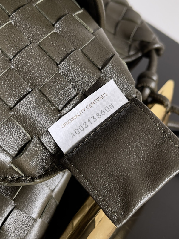 BOTTEGA VENETA Medium Sardine