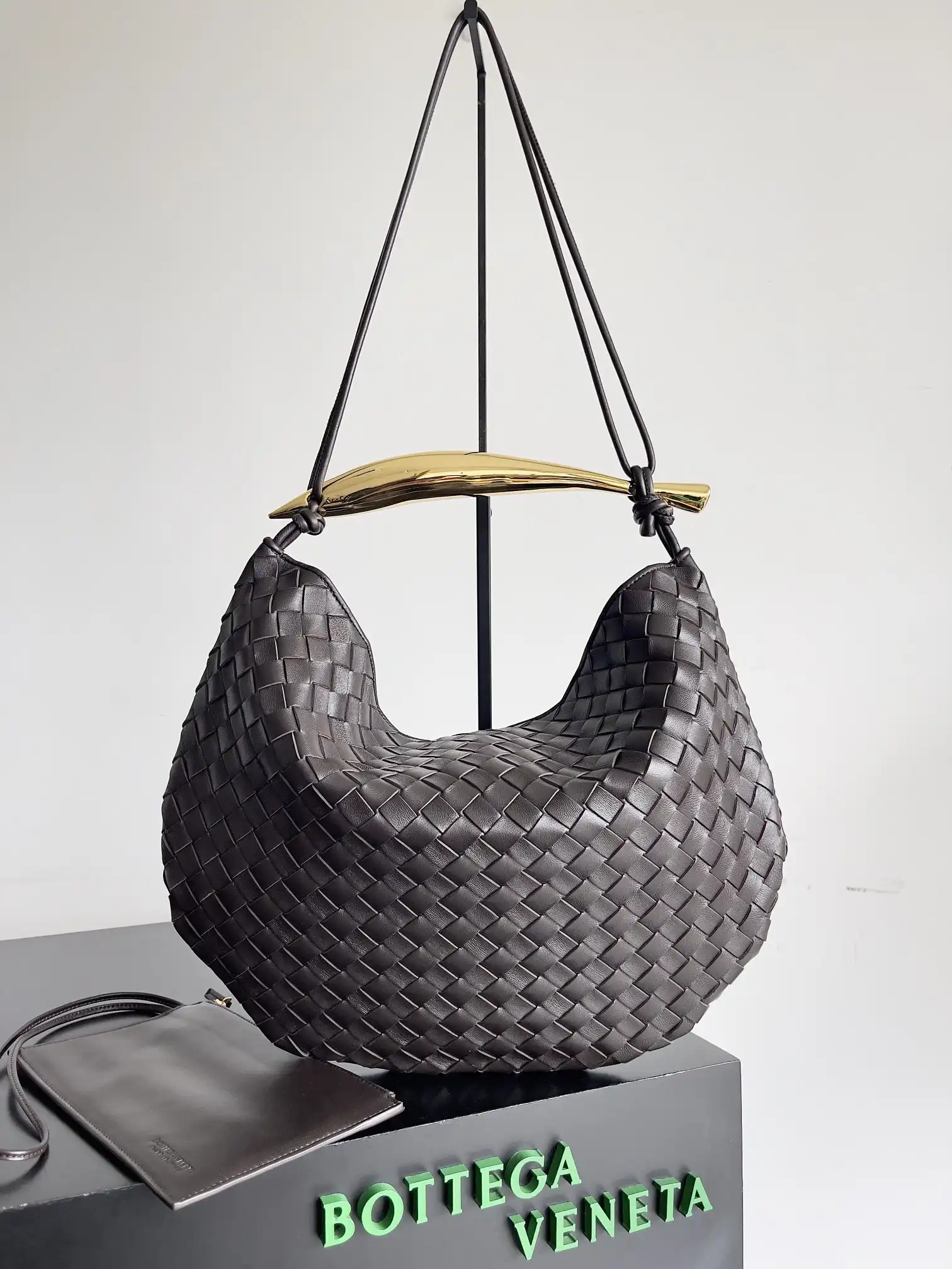 BOTTEGA VENETA Medium Sardine