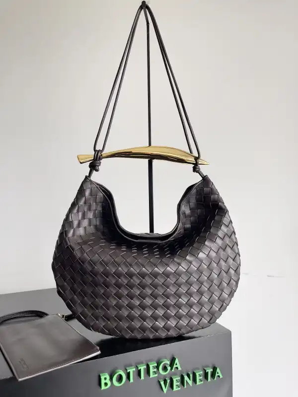 BOTTEGA VENETA Medium Sardine