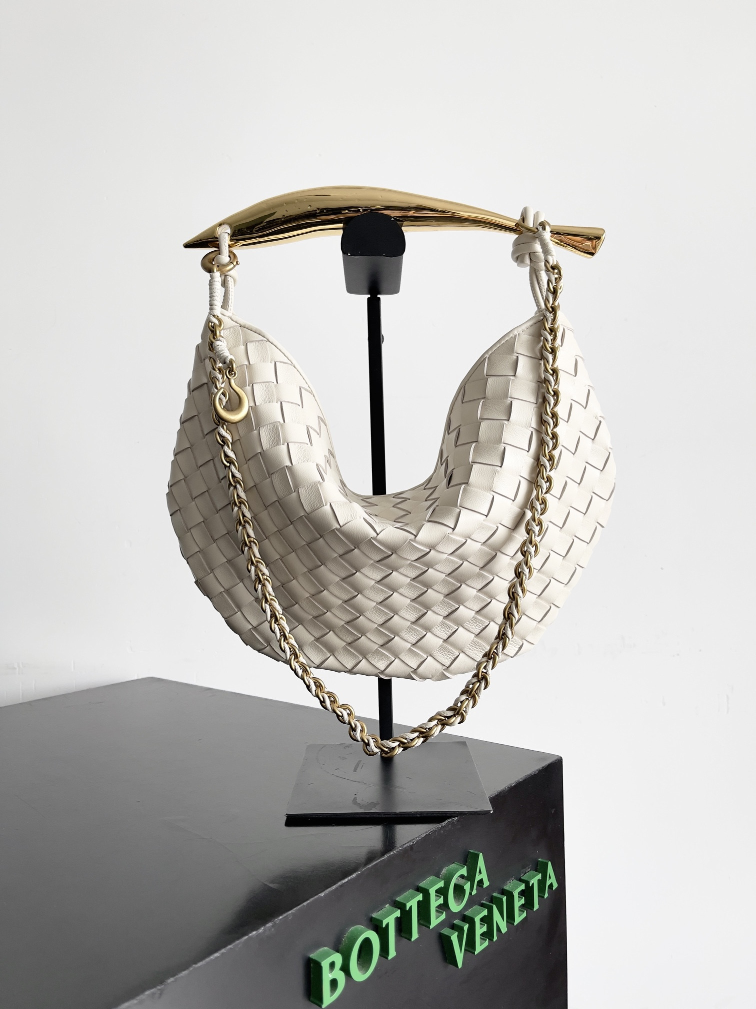 Bottega Veneta Sardine With Chain-33*20*4CM