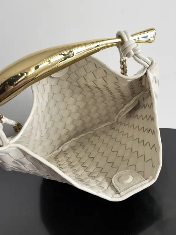 Bottega Veneta Sardine With Chain-33*20*4CM