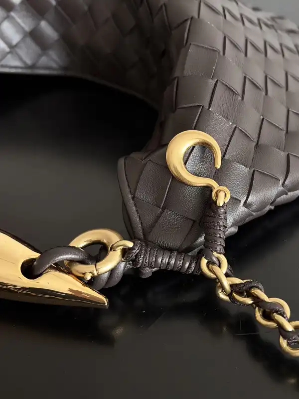 Yupoo bagsoffer Bottega Veneta Sardine With Chain-33*20*4CM