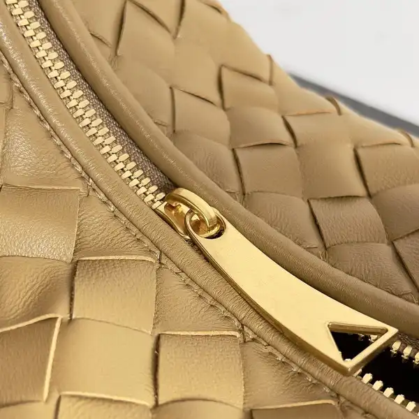 BOTTEGA VENETA MINI JODIE-23*15*5CM