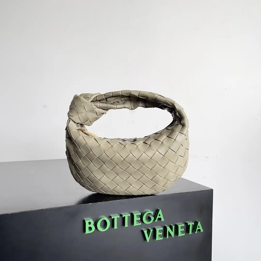 BOTTEGA VENETA MINI JODIE-23*15*5CM