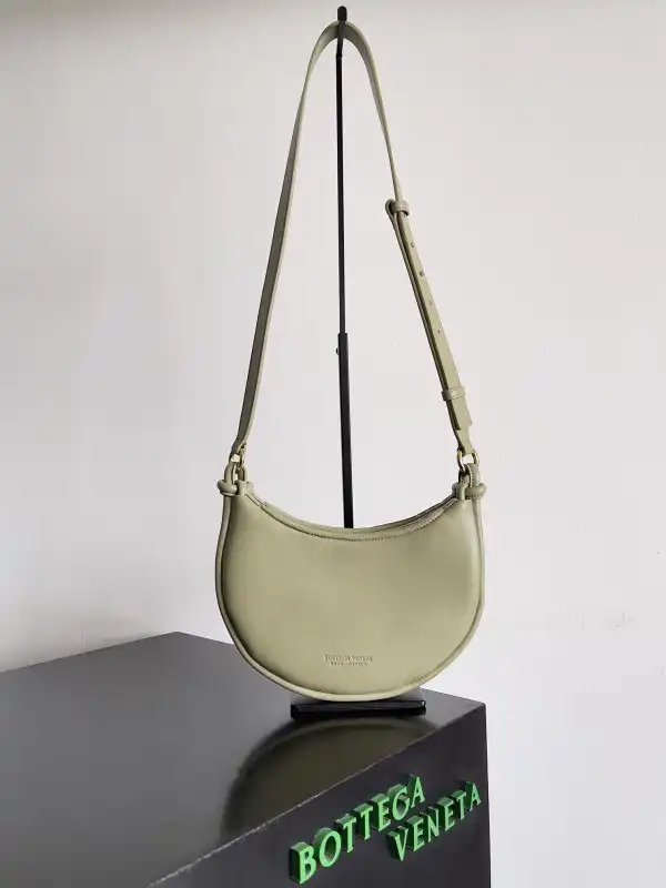 BOTTEGA VENETA  GEMELLI MESSENGER