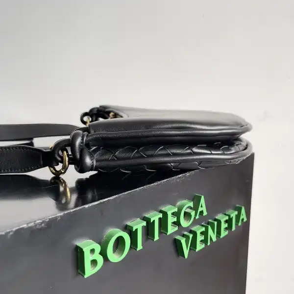 BOTTEGA VENETA  GEMELLI MESSENGER