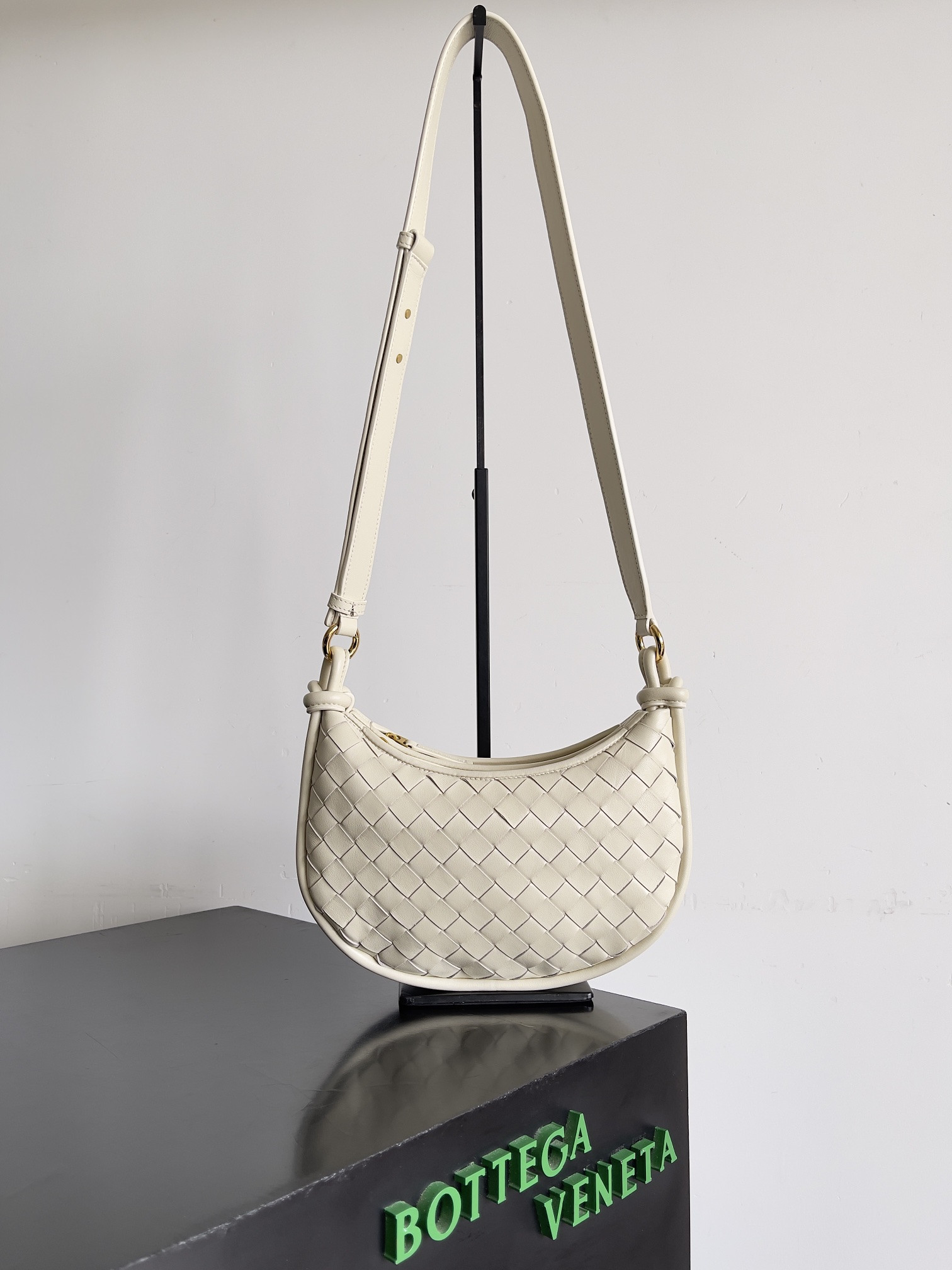 HOT SALE BOTTEGA VENETA  GEMELLI MESSENGER