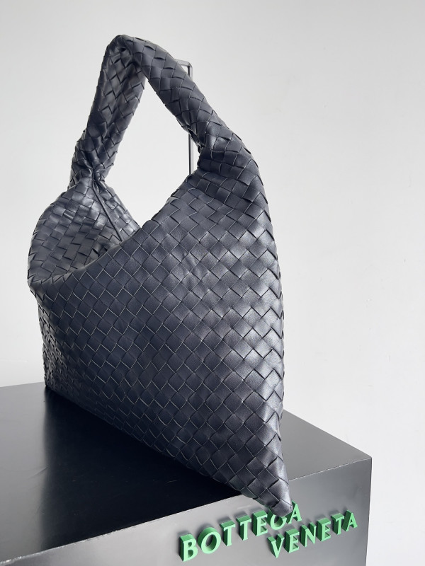 HOT SALE BOTTEGA VENETA Large Hop