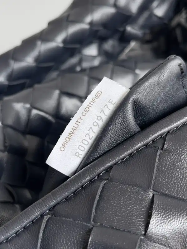 BOTTEGA VENETA Large Hop