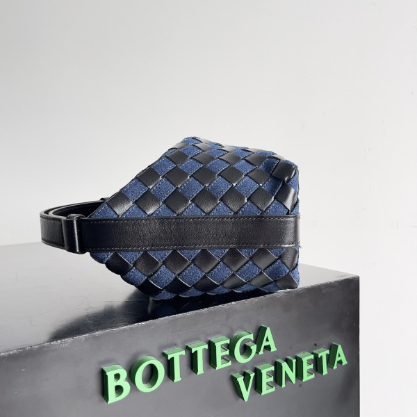 HOT SALE BOTTEGA VENETA Mini Wallace