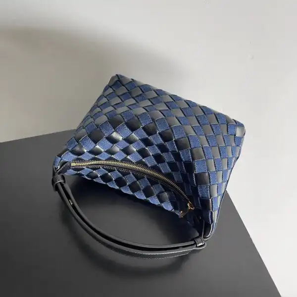 Yupoo bagsoffer BOTTEGA VENETA Mini Wallace