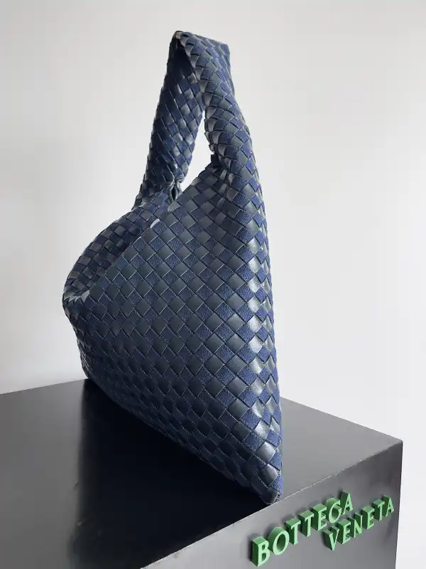 Bagsoffer BOTTEGA VENETA Large Hop