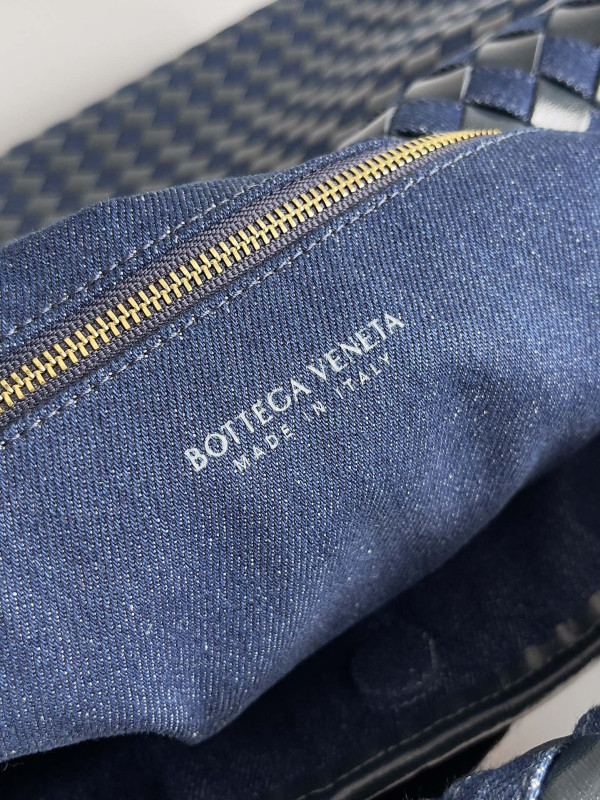 HOT SALE BOTTEGA VENETA Large Hop