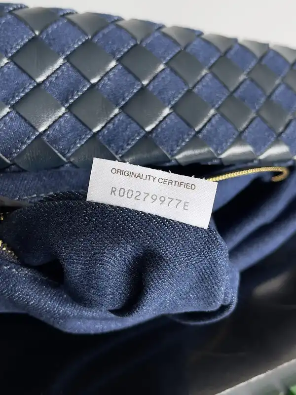 Bagsoffer BOTTEGA VENETA Large Hop