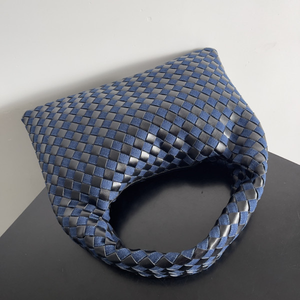 HOT SALE BOTTEGA VENETA medium Hop