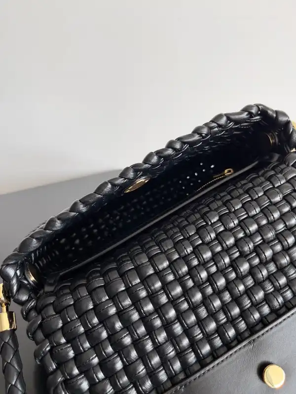 Bagsoffer yupoo BOTTEGA VENETA Swing