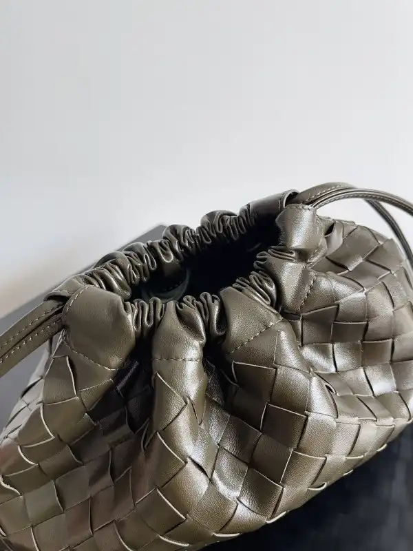 Firstbag Ru BOTTEGA VENETA Medium Dustbag