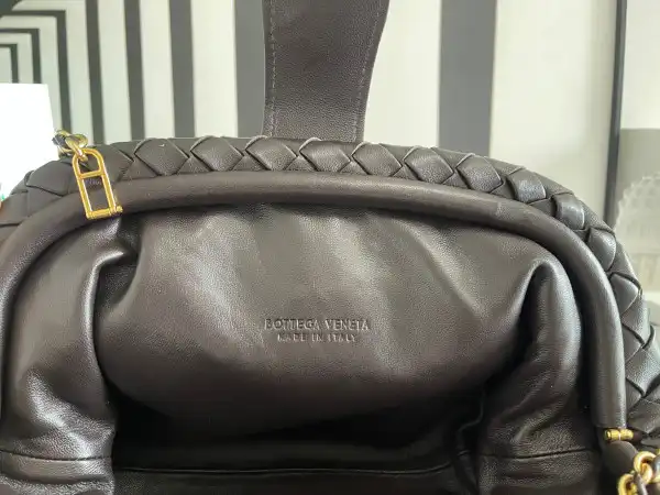 Bagsoffer BOTTEGA VENETA Teen Lauren 1980 With Chain