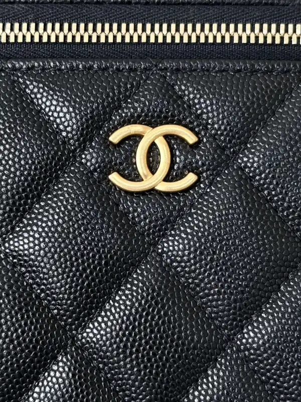 CHANEL SMALL VANITY WITH CHANELASSIC CHAIN-16x9.5x8cm