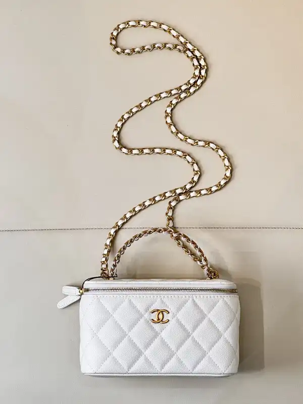 CHANEL SMALL VANITY WITH CHANELASSIC CHAIN-16x9.5x8cm